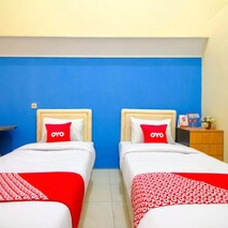 Oyo Life 1643 Grand Monica Ξενοδοχείο Maguwo Εξωτερικό φωτογραφία