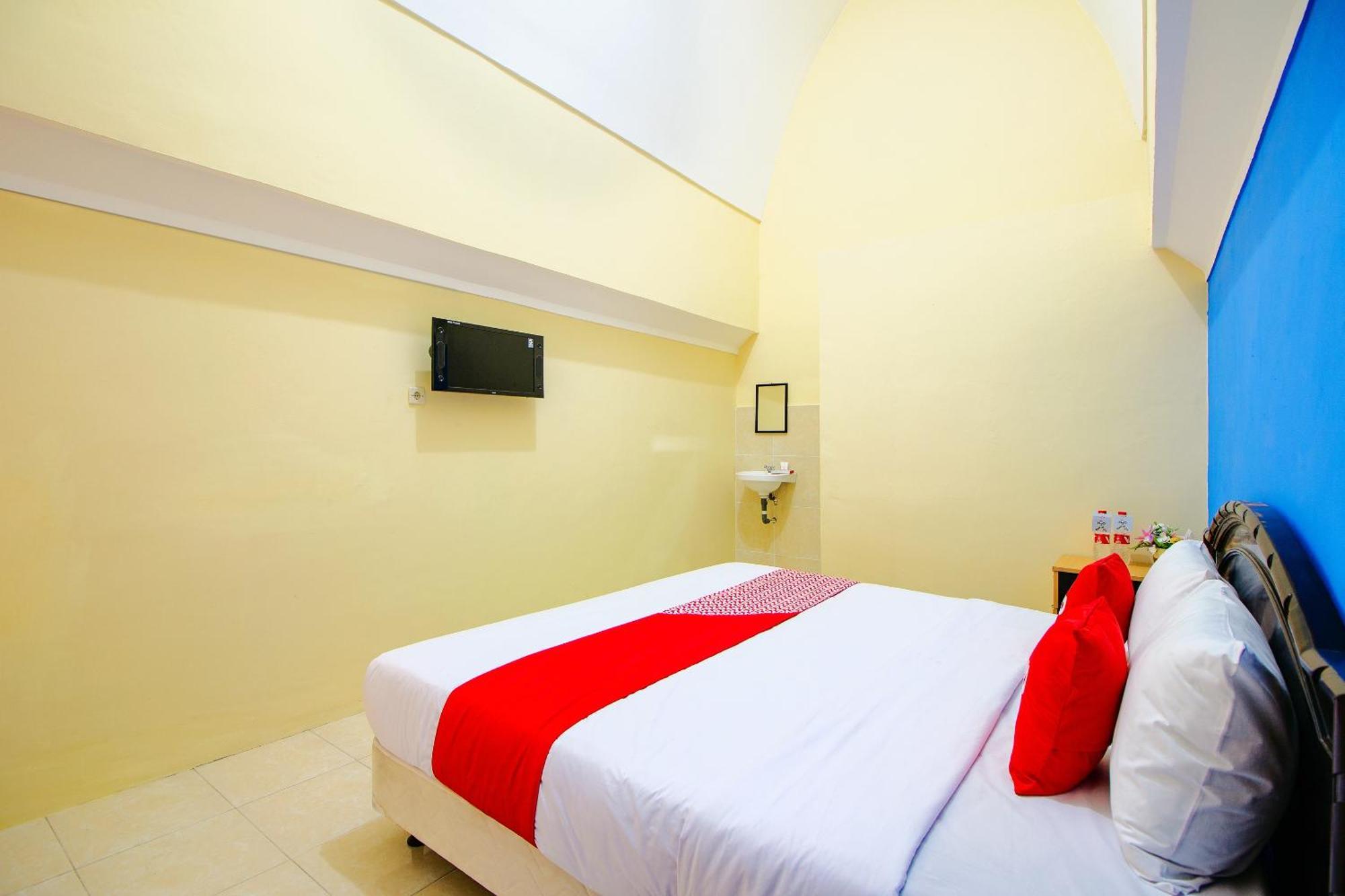 Oyo Life 1643 Grand Monica Ξενοδοχείο Maguwo Εξωτερικό φωτογραφία