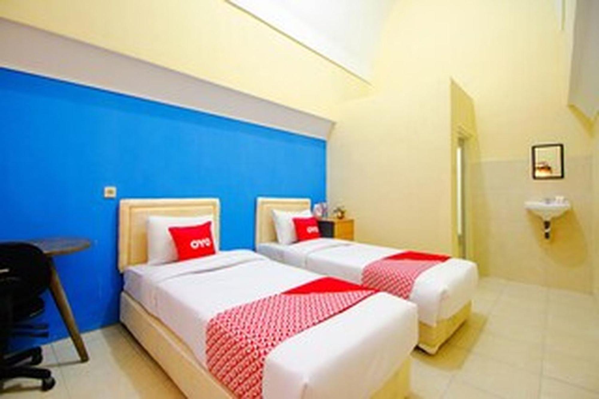 Oyo Life 1643 Grand Monica Ξενοδοχείο Maguwo Εξωτερικό φωτογραφία